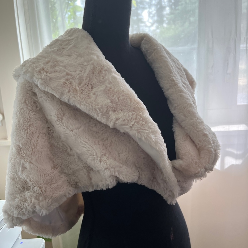 Faux fur winter shawl